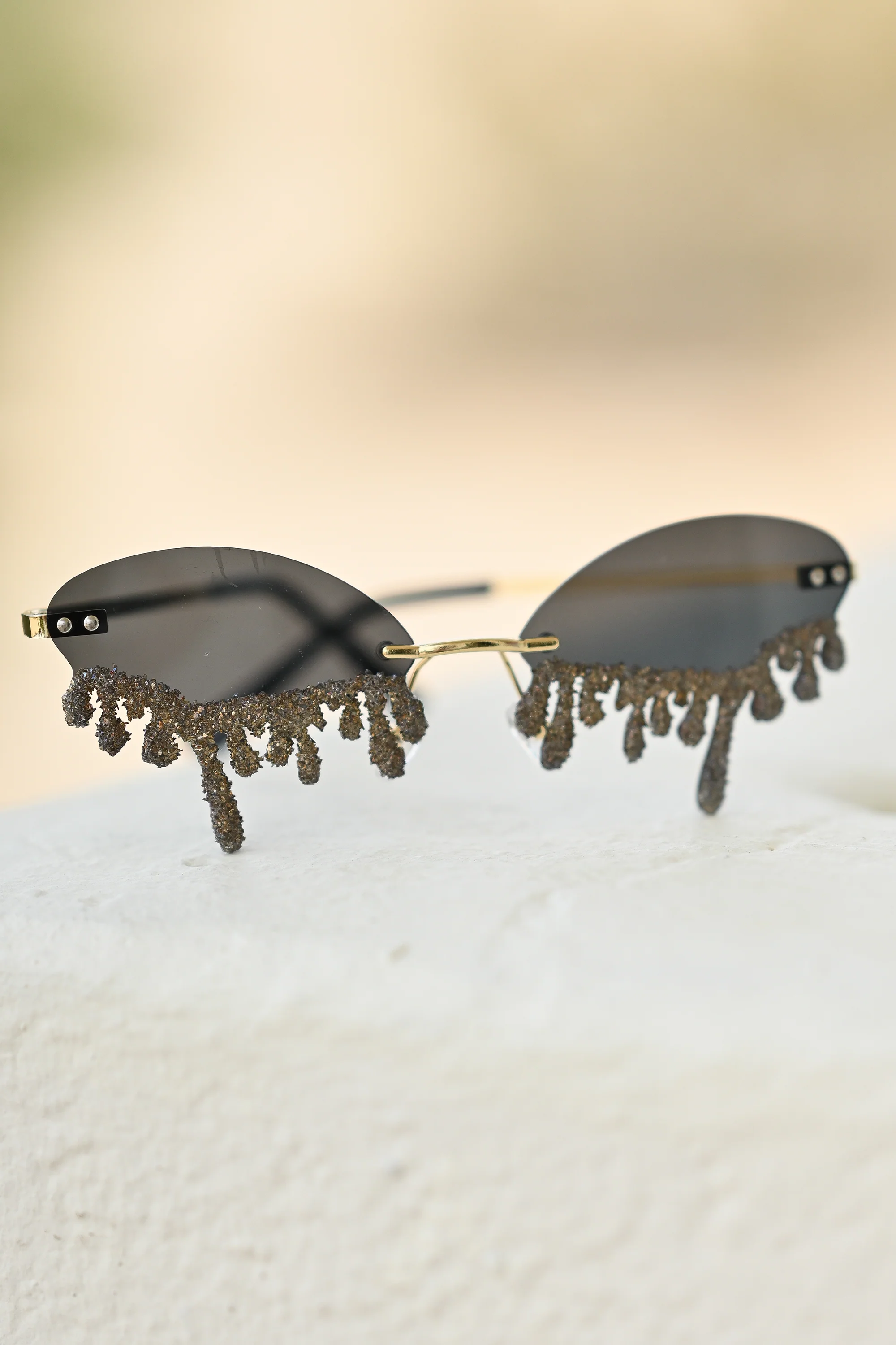 Cry me sunglasses black - Image 2