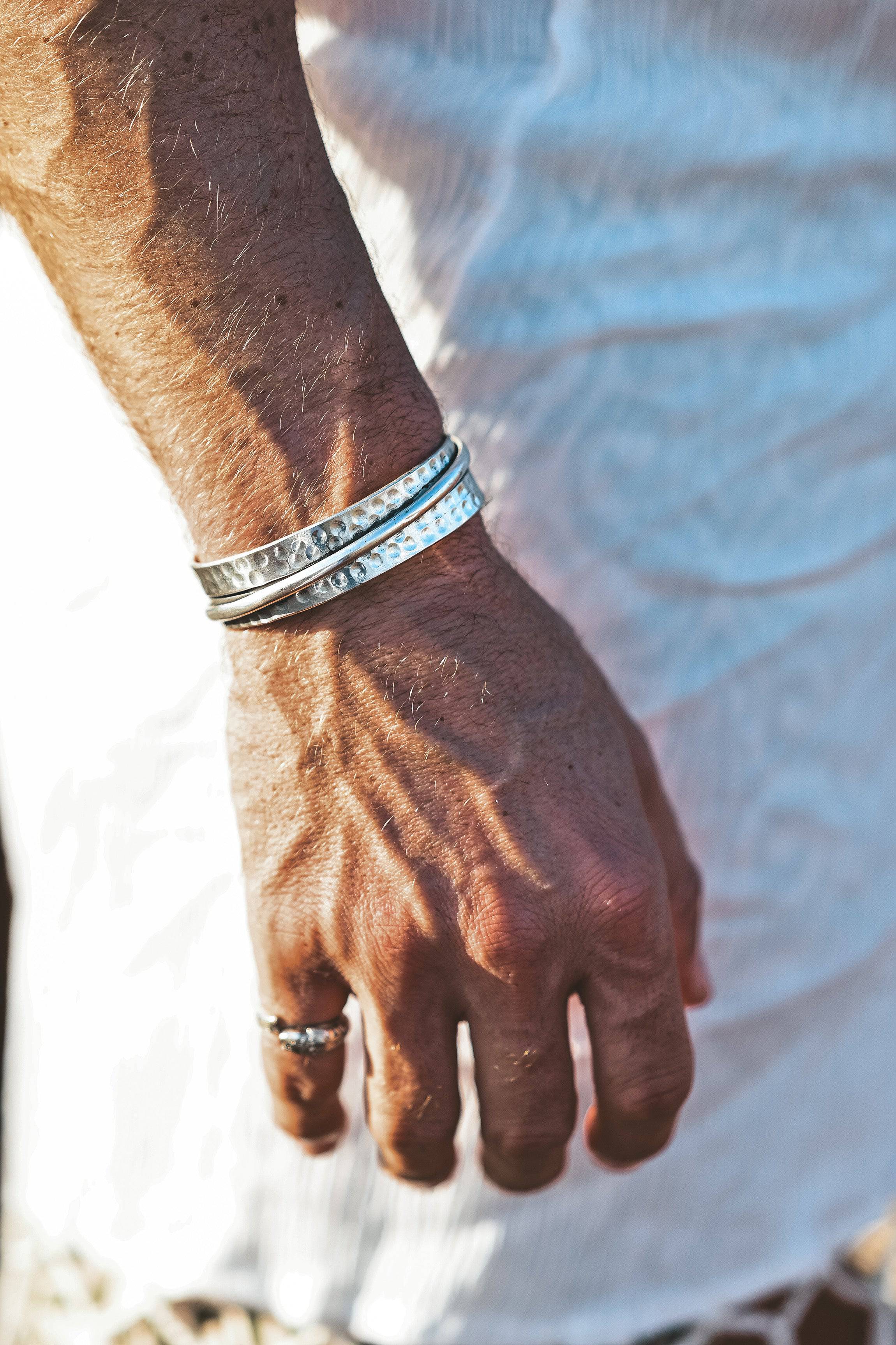 Kai cuff bracelet silver - Image 2