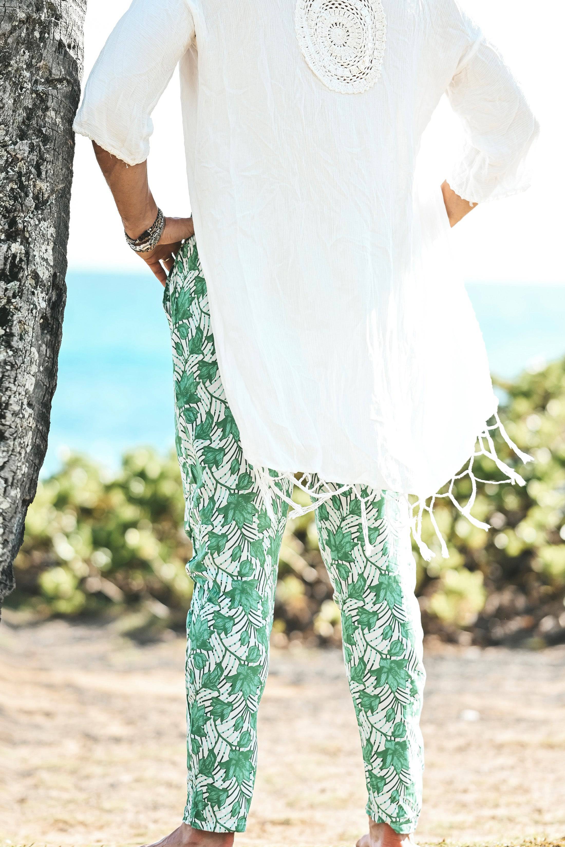 Kauai resort pants green - Image 6