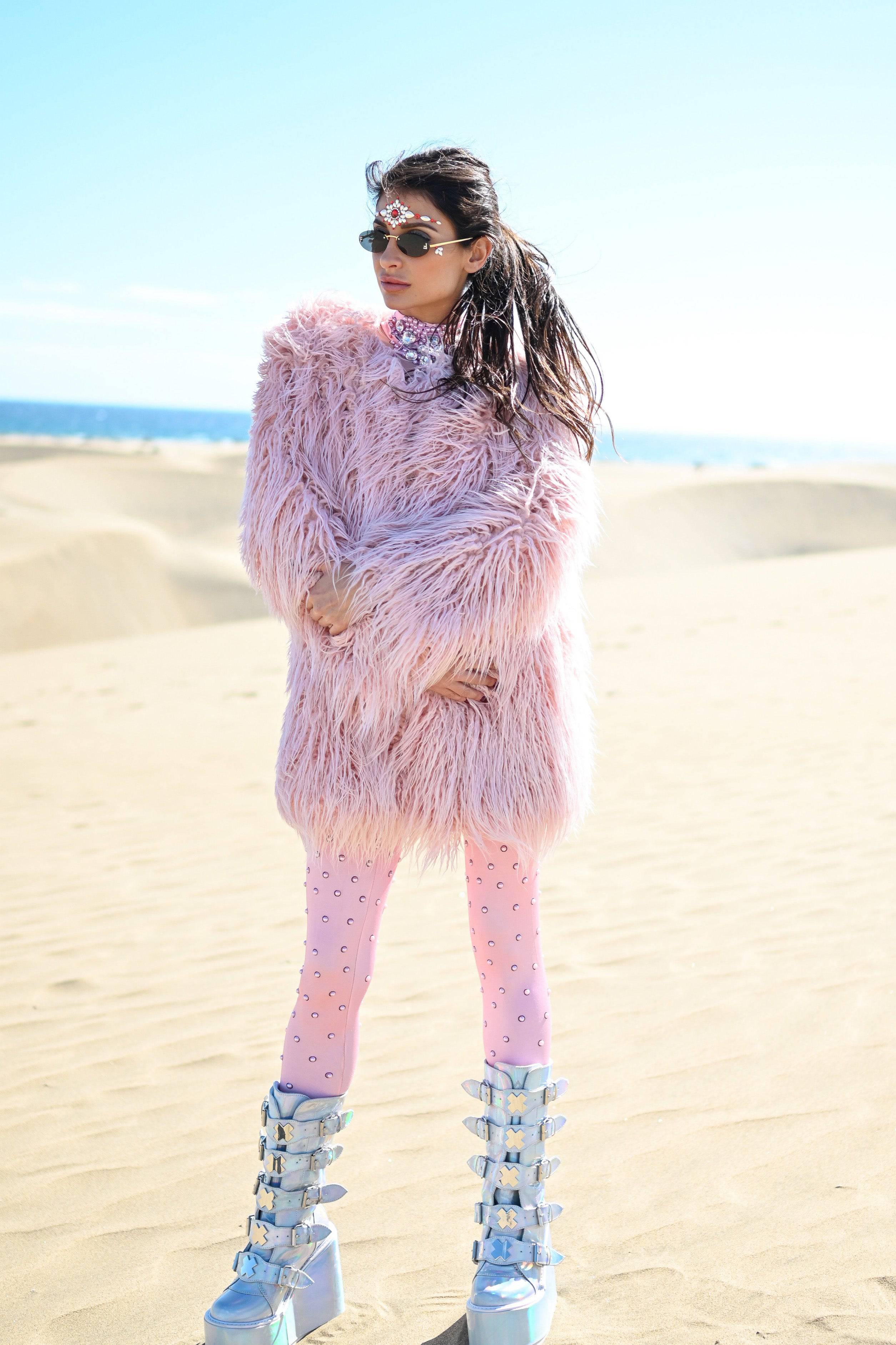 Larissa faux fur jacket long pink - Image 10