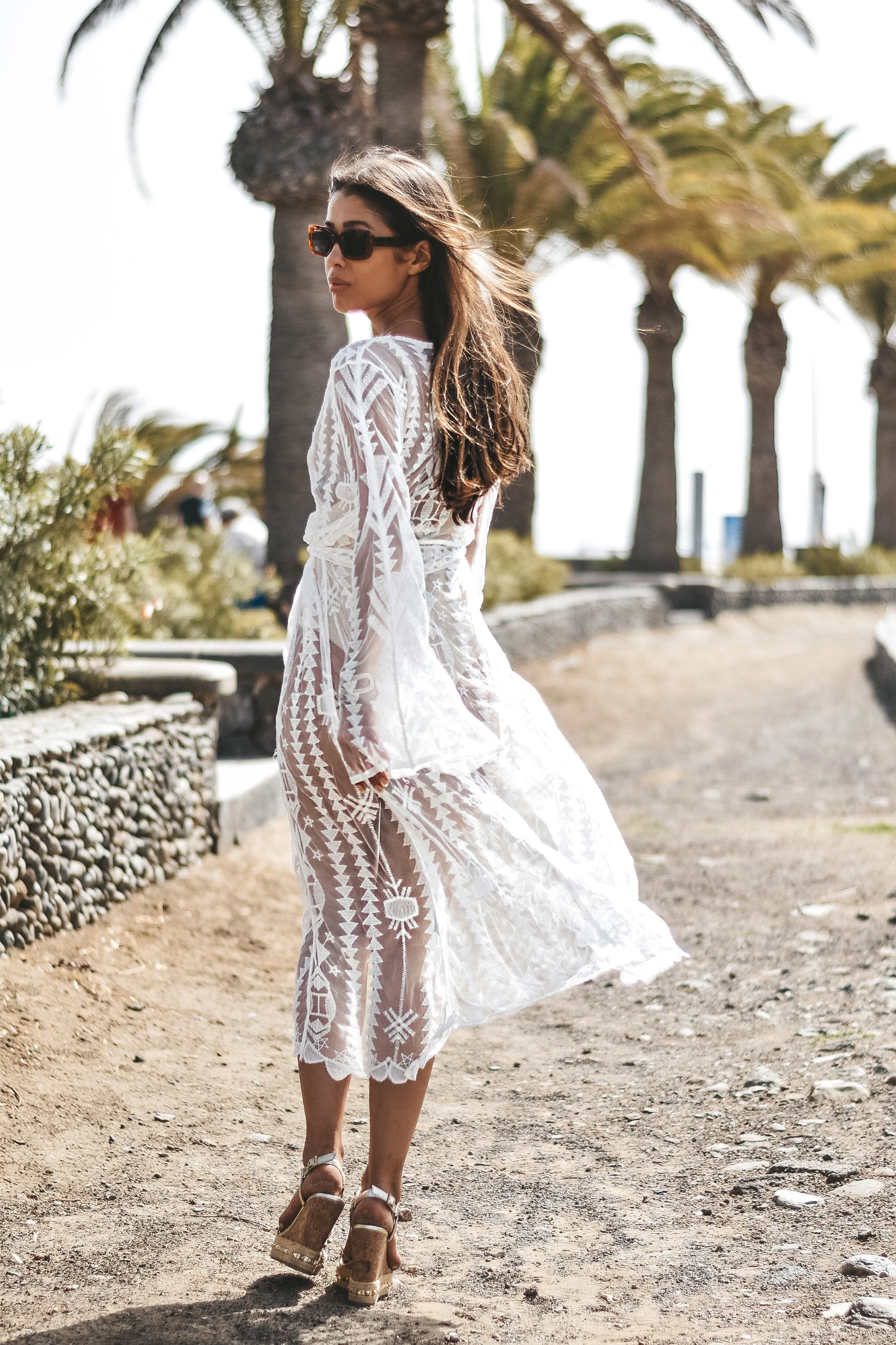 Lisa lace beach kimono - Image 5