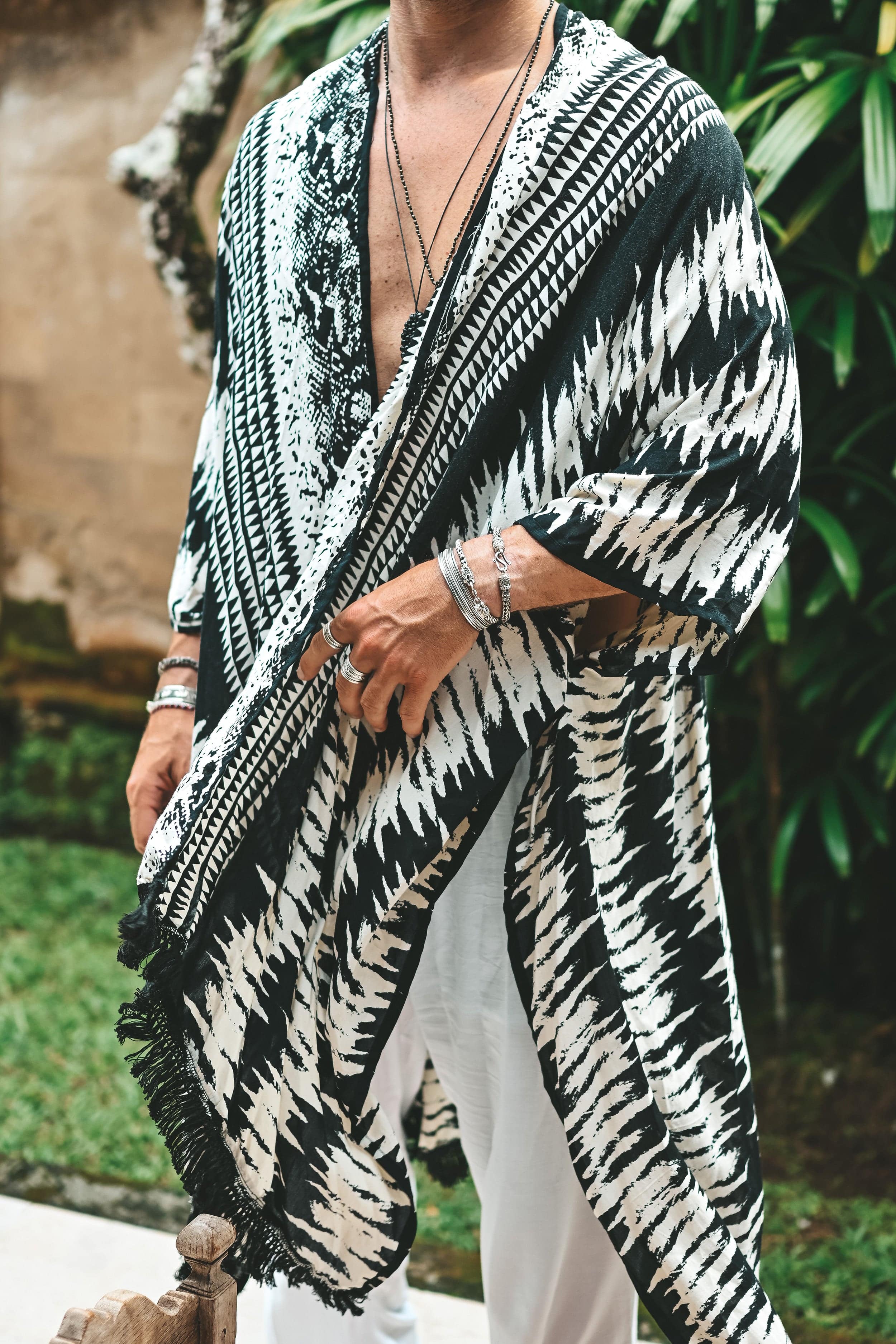 The Amondari Fringe Kimono Black - Image 4